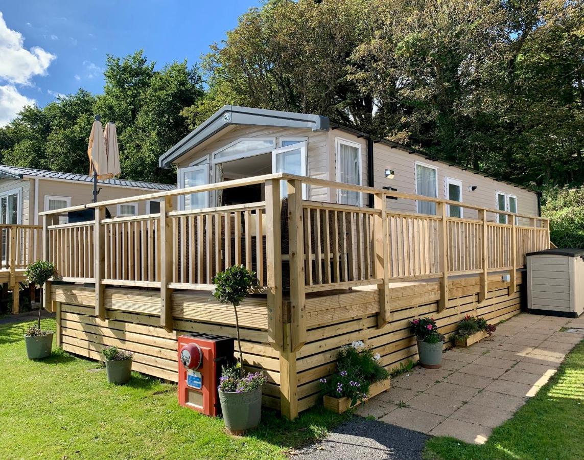 Lydstep Beach Bayview 3-Bedroom Holiday Home Tenby Exteriér fotografie